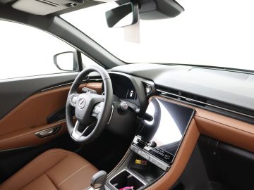 Car image 42