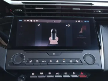 Car image 36