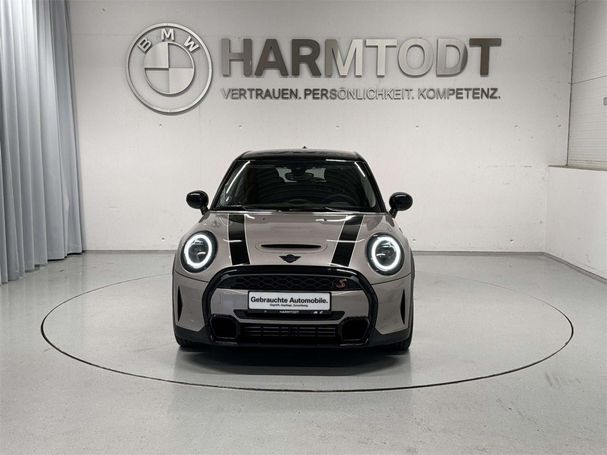 Mini Cooper S Mini 131 kW image number 2