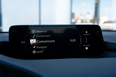Car image 34
