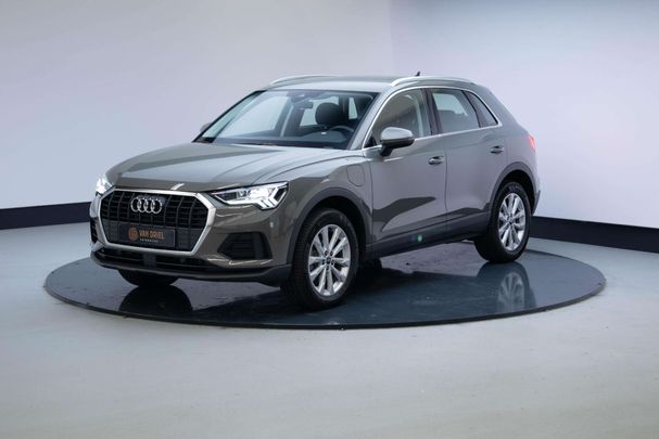 Audi Q3 45 TFSIe 180 kW image number 12