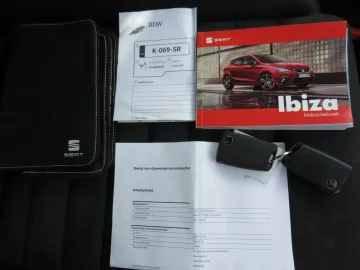 Car image 28