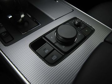 Car image 38