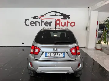 Car image 4