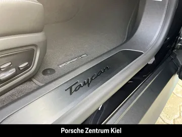 Car image 41