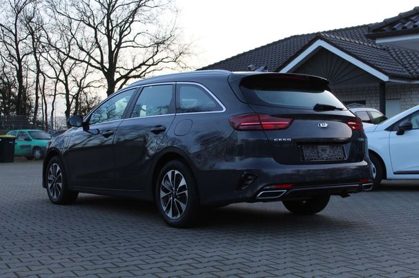 Kia Ceed Sportswagon Plug-in Hybrid Vision 104 kW image number 5