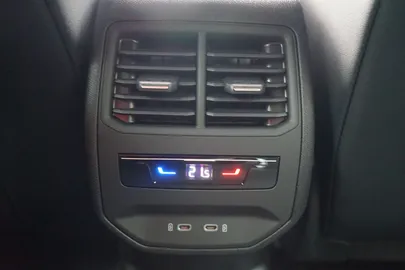 Car image 39