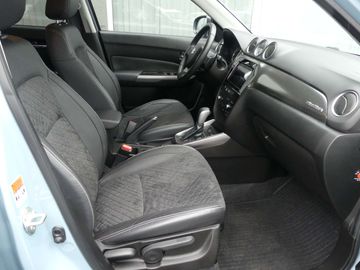 Car image 28