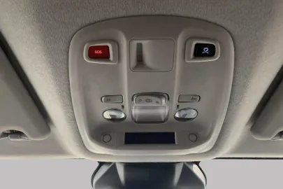 Car image 35