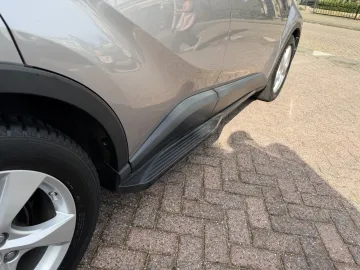 Car image 37