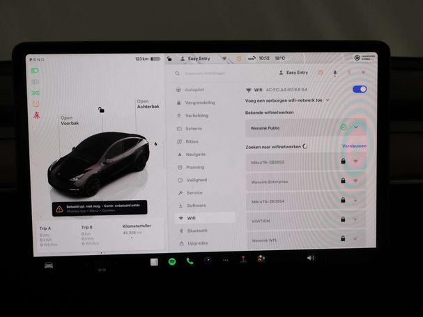 Tesla Model Y Long Range AWD 258 kW image number 28