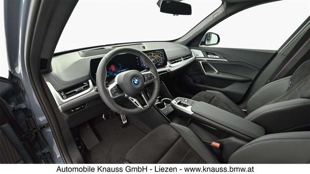 BMW iX1 xDrive30 200 kW image number 17