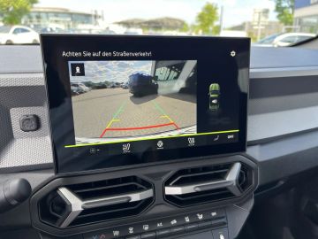 Car image 34