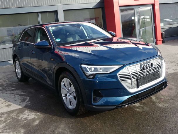 Audi e-tron 55 quattro 300 kW image number 2