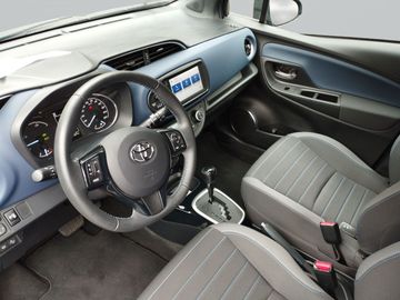 Car image 11