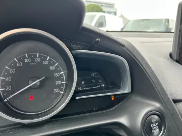 Car image 24