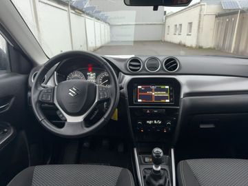 Car image 7