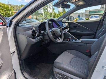 Car image 10