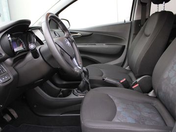 Car image 12