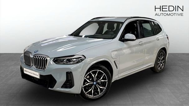 BMW X3 30e xDrive 216 kW image number 1