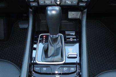 Car image 20