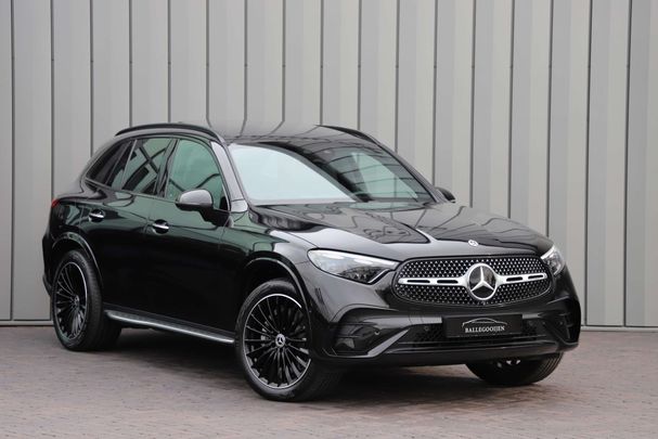 Mercedes-Benz GLC 300 e AMG 230 kW image number 2