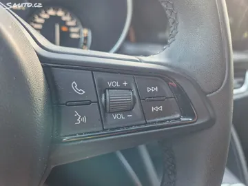 Car image 40