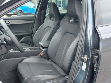 Car image 30