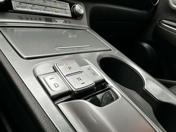 Car image 28