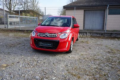 Car image 5