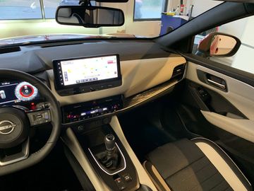 Car image 14