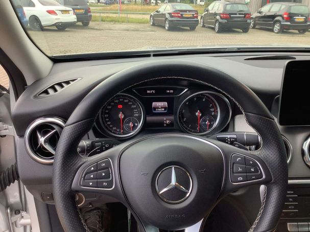 Mercedes-Benz GLA 180 90 kW image number 29