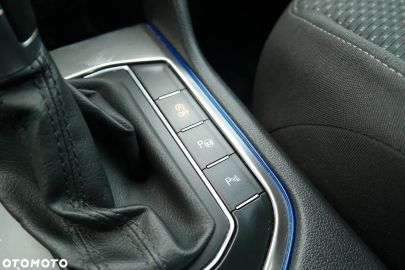 Car image 38