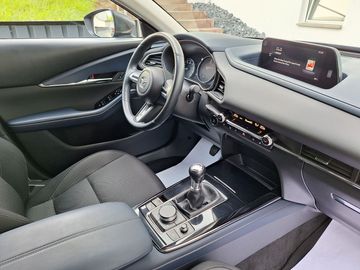 Car image 11