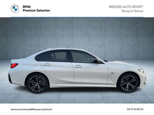 BMW 330 M Sport xDrive 137 kW image number 6