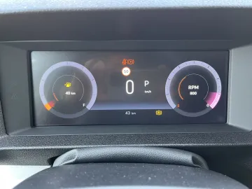 Car image 33