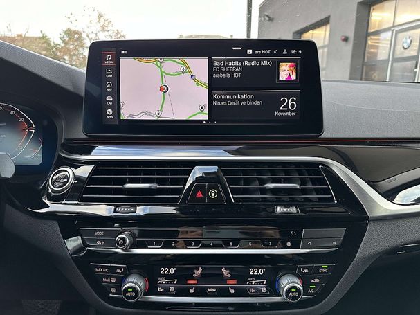 BMW 530d Touring xDrive 210 kW image number 30