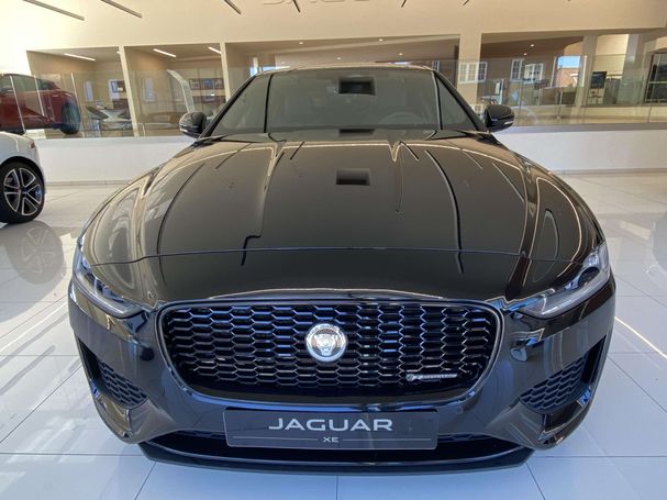 Jaguar XE R-Dynamic 150 kW image number 2