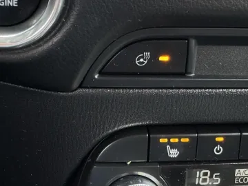 Car image 34