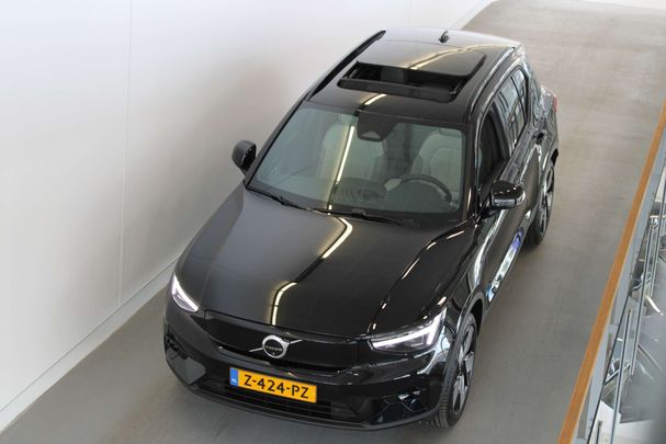 Volvo EX40 Extended Range Ultra 185 kW image number 18