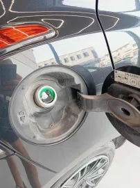 Car image 26