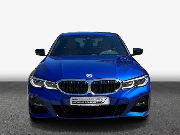 BMW 318i M Sport 115 kW image number 2