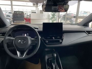 Car image 12