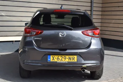 Car image 5