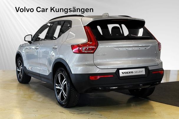 Volvo XC40 B4 Plus Dark 147 kW image number 3