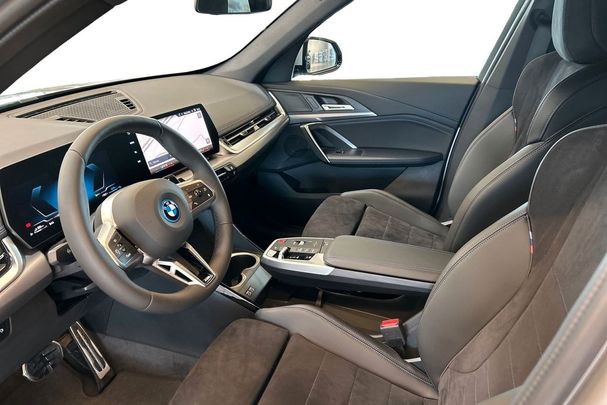 BMW X1 xDrive25e 180 kW image number 10