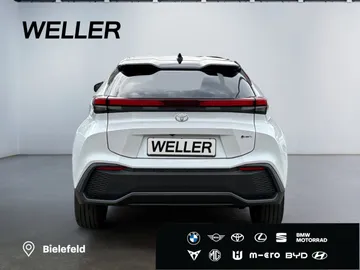Car image 5