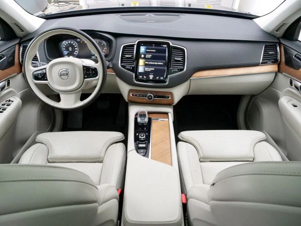 Volvo XC90 AWD 173 kW image number 18