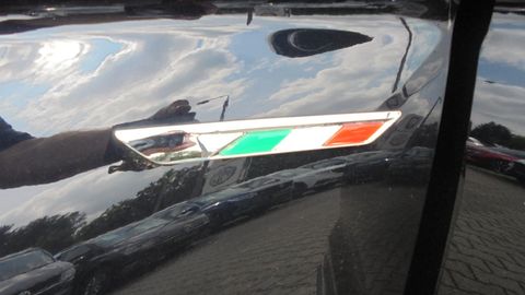 Car image 25