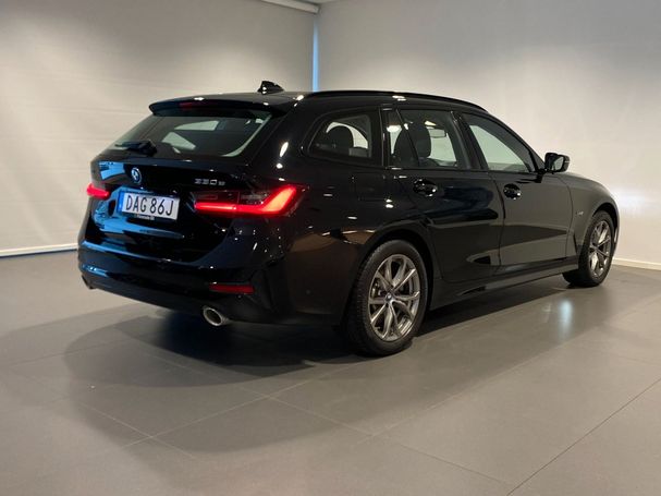 BMW 330 Touring xDrive 185 kW image number 11